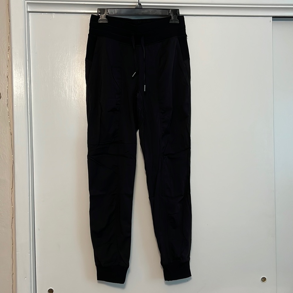 lululemon dance studio jogger